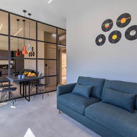 New - Designer Finished 1 Bedroom Apartment A 5 Minutes Ferry Away From Valletta มอสตา ภายนอก รูปภาพ