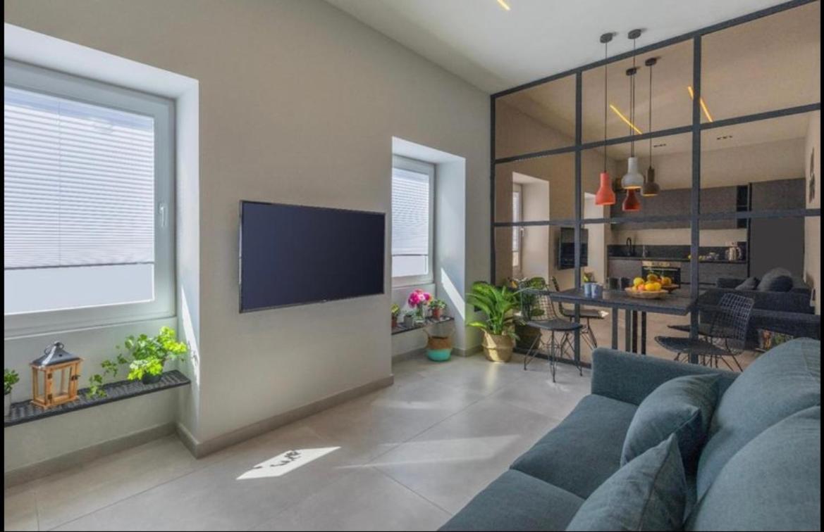 New - Designer Finished 1 Bedroom Apartment A 5 Minutes Ferry Away From Valletta มอสตา ภายนอก รูปภาพ